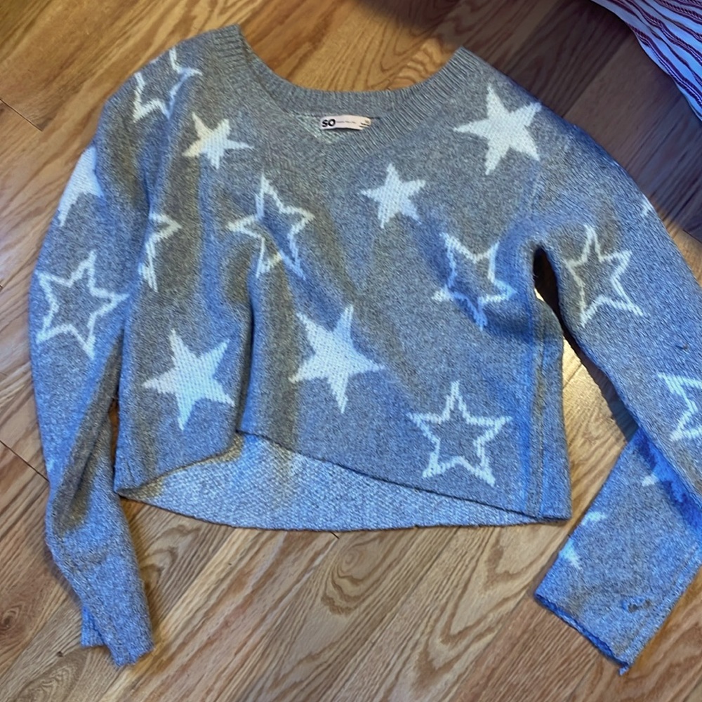 Star cropped sweater